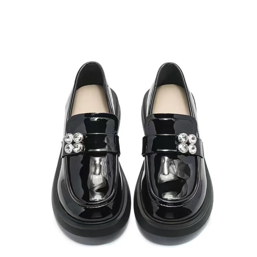 8018 新款圆头英伦风平底时尚百搭乐福鞋