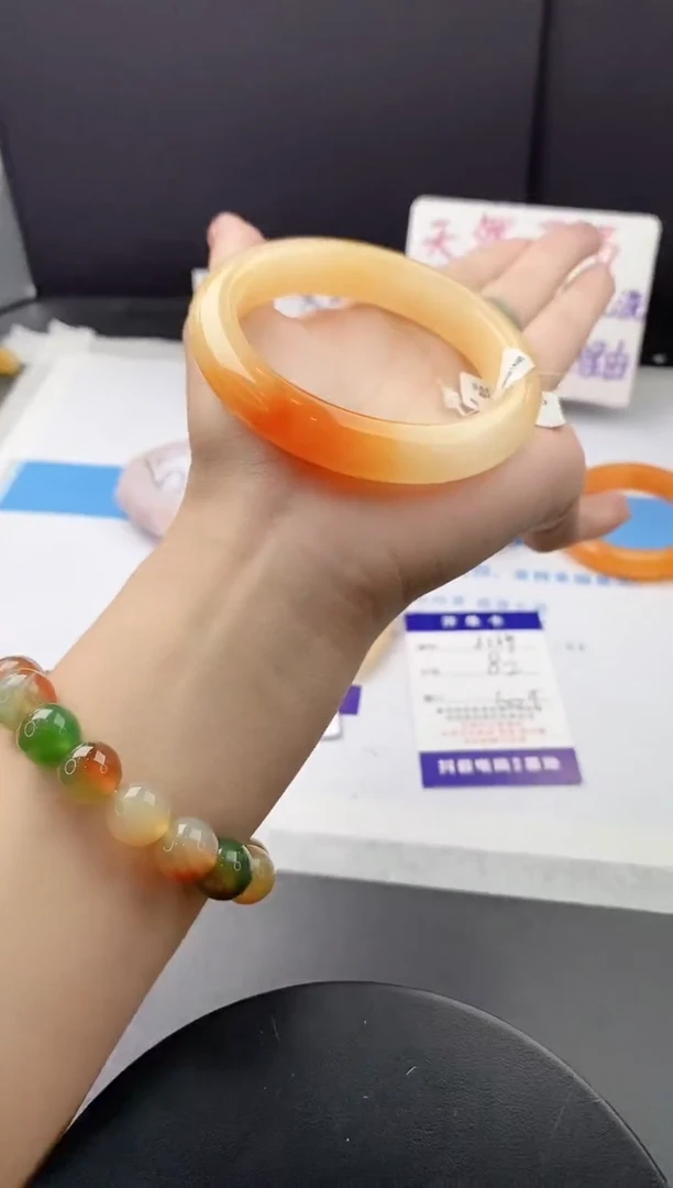 未镶嵌手镯石英质玉j139-HHB60+