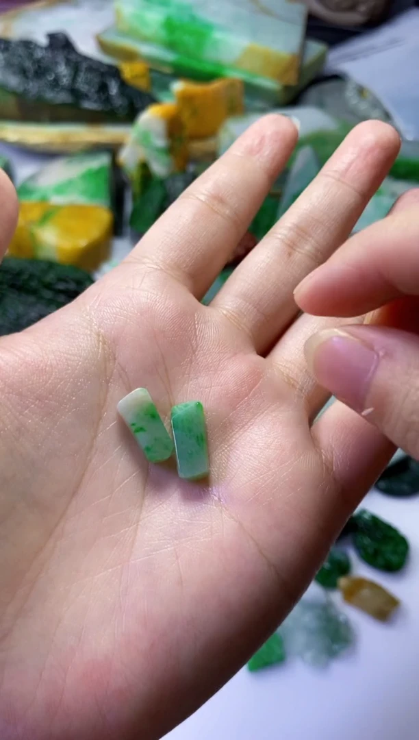 颈饰未镶嵌翡翠170天然翡翠