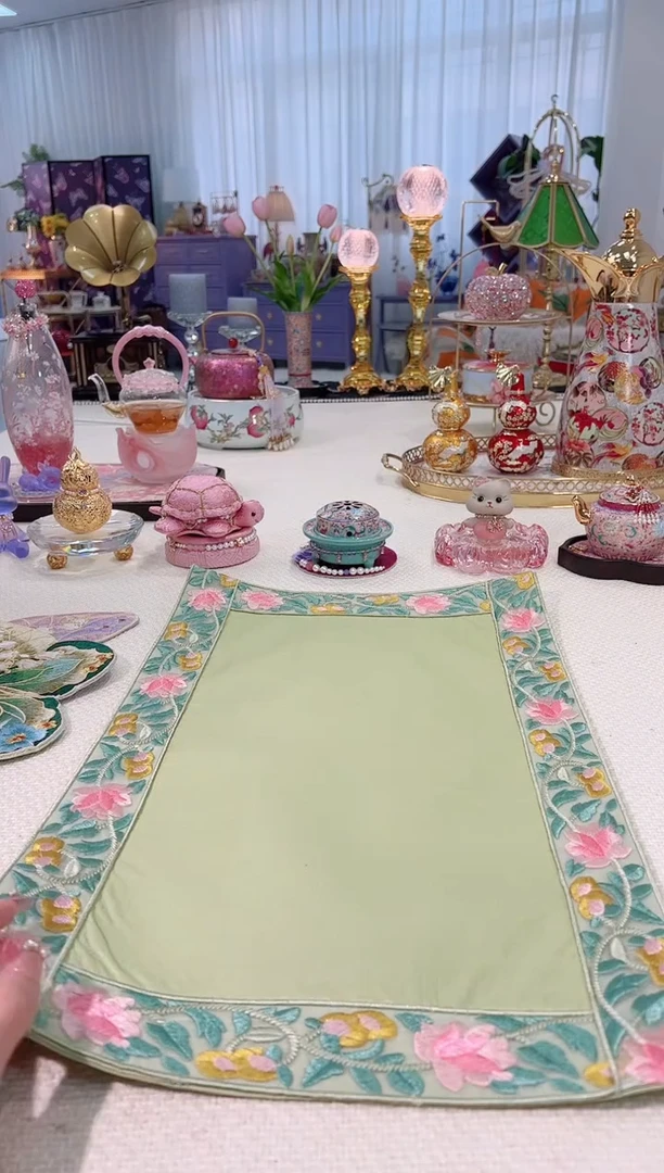 茶席如图-----绿色