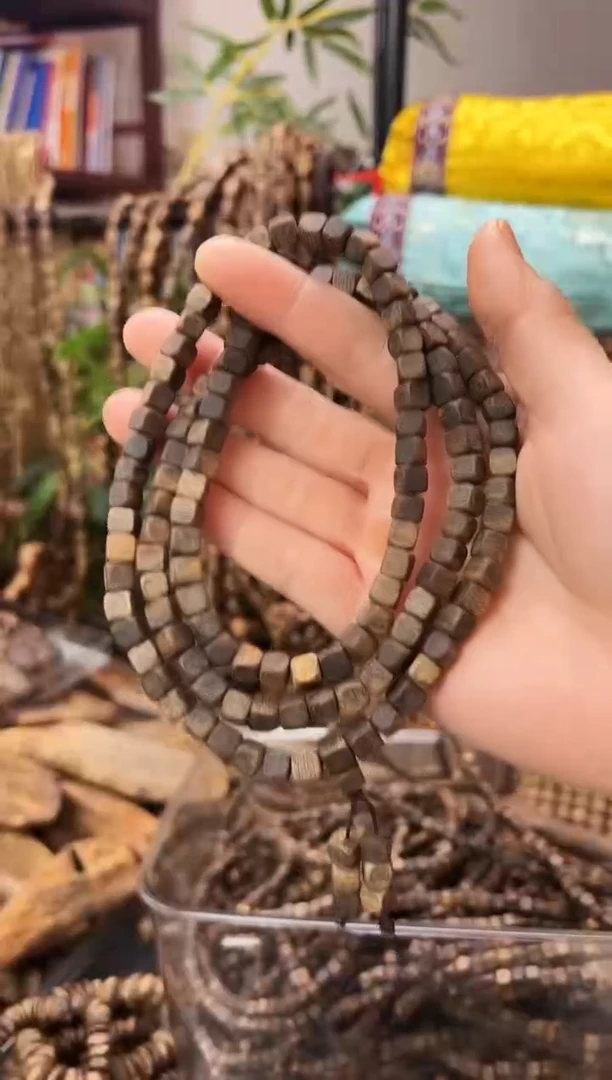 沉香手串棋楠张勺子沉水方珠多圈