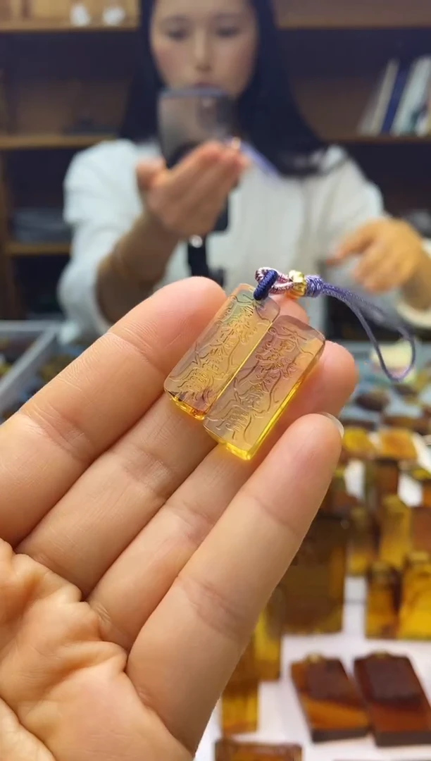 琥珀颈饰未镶嵌SN87-129（太岁*2）