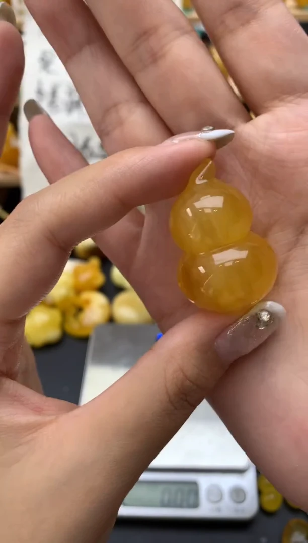 琥珀未镶嵌珠宝奇石113琥珀蜜蜡微瑕 花粉