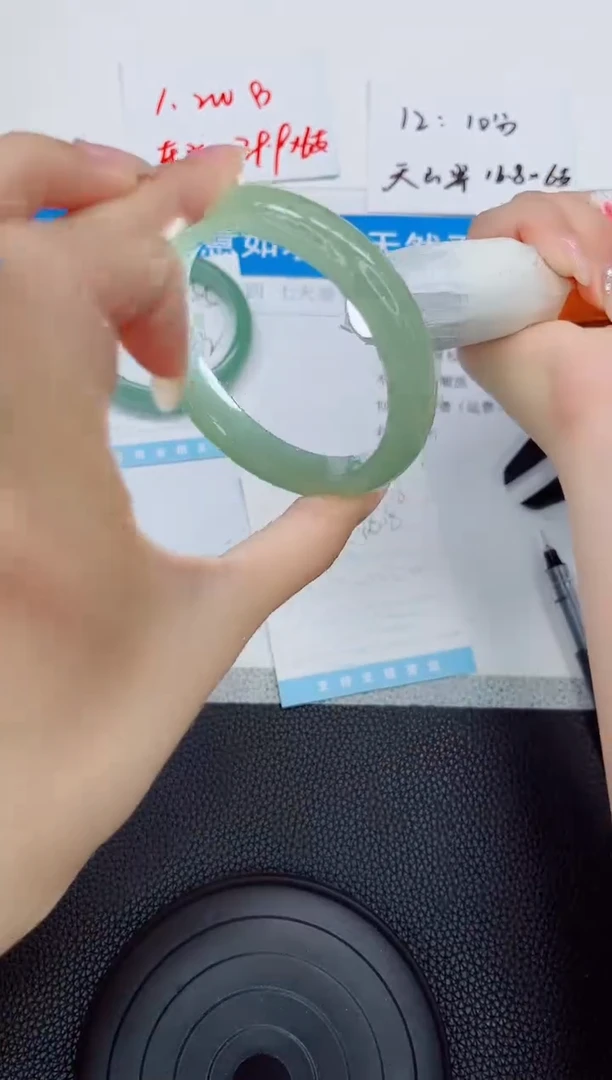 石英质玉手镯未镶嵌a36-58.8