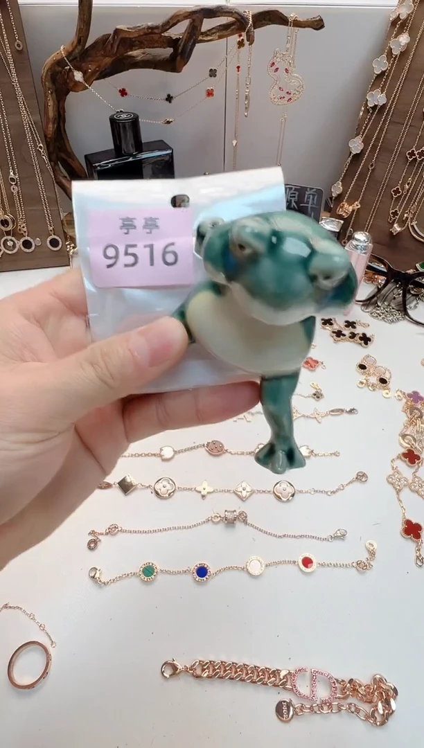 瓷片໑****甘彧贤聚宝阁二号铺