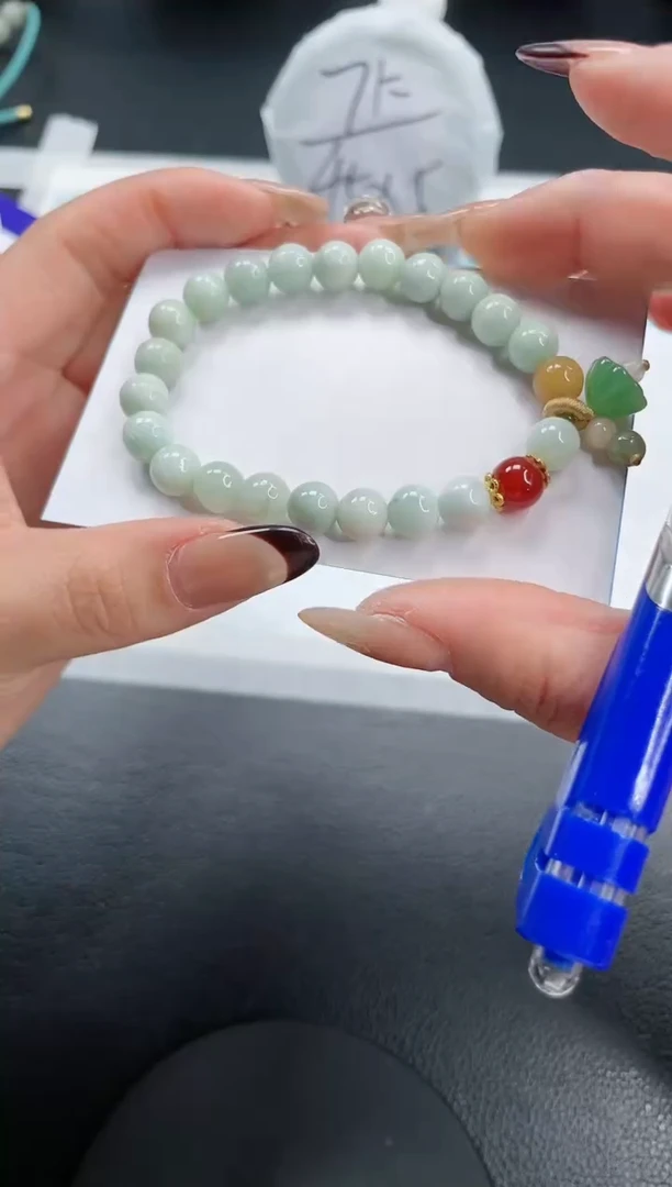 【闪购商品】翡翠手链未镶嵌莲蓬手链