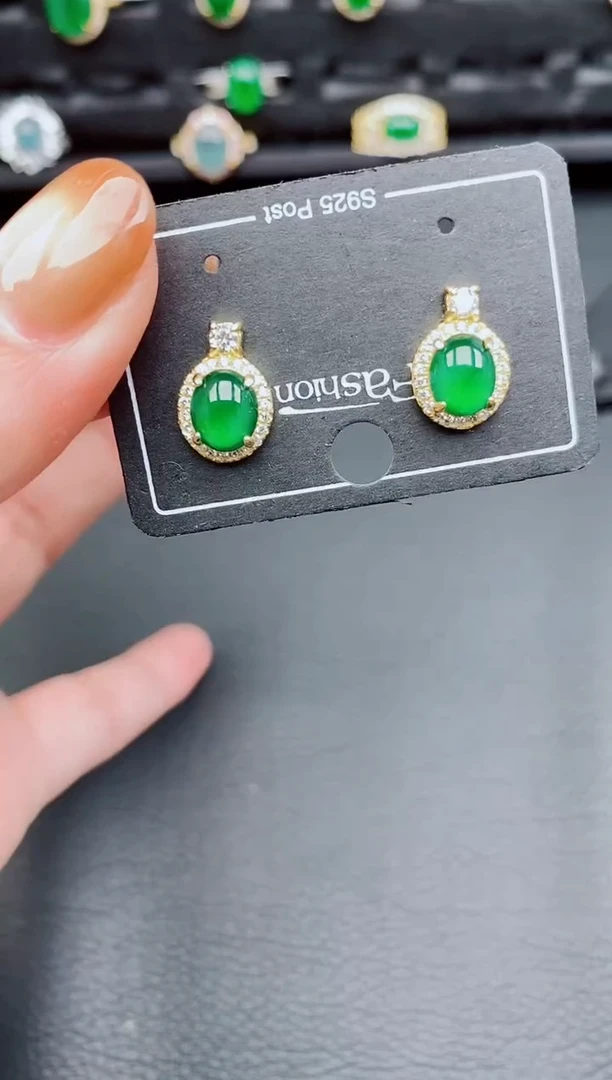 【闪购商品】翡翠耳饰银S925镶嵌天然a货翡翠351