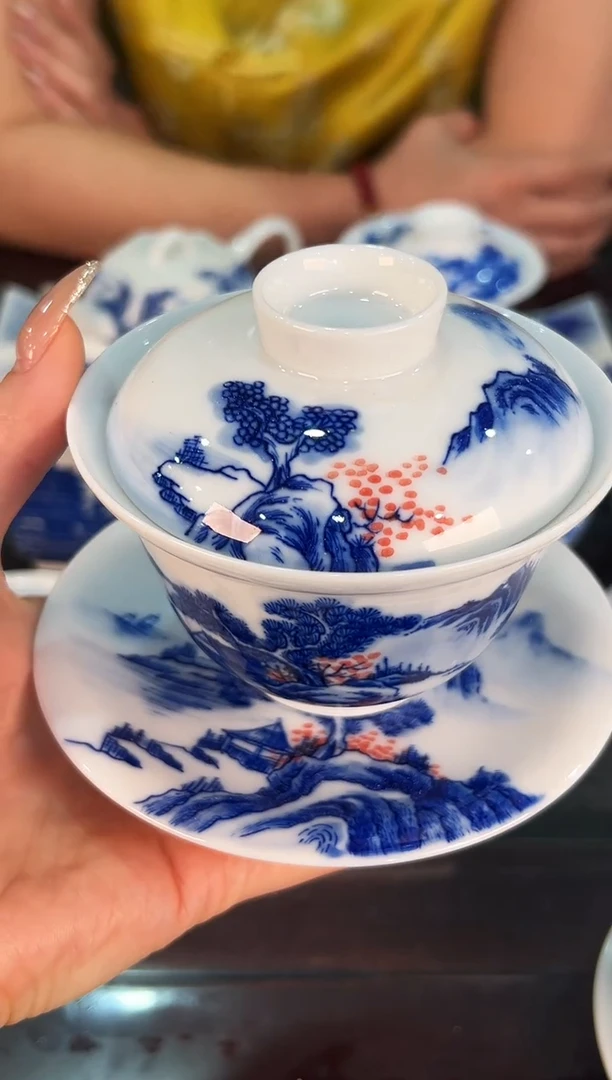瓷片        吴小琴