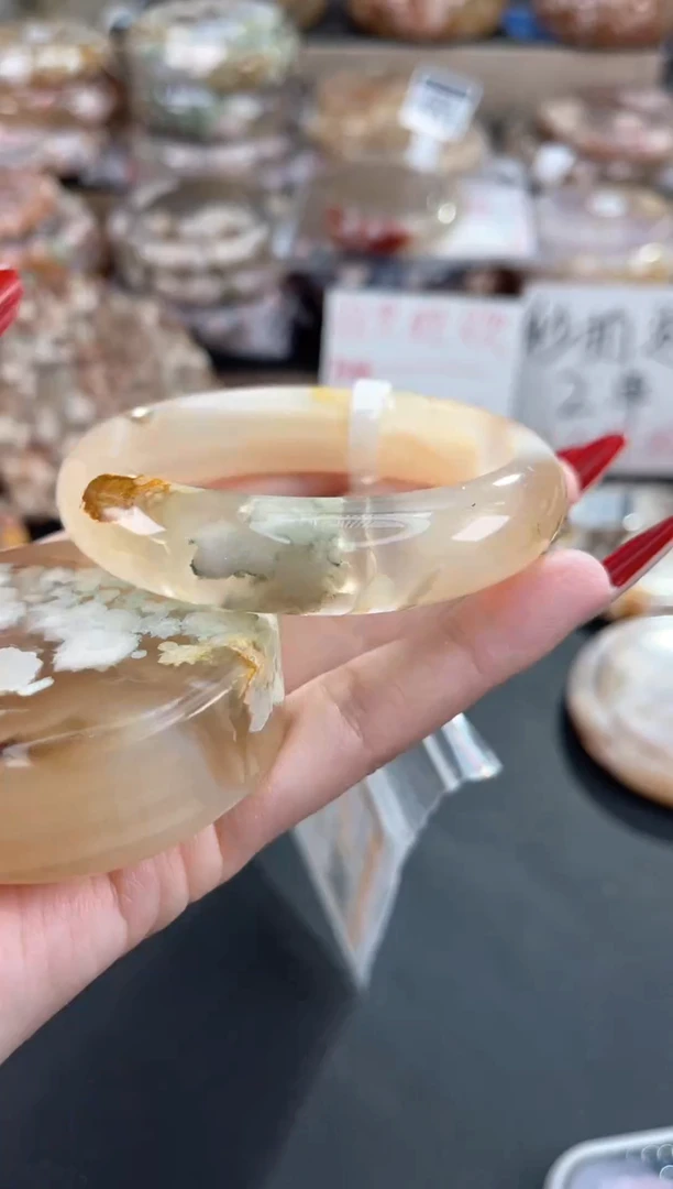 未镶嵌手镯石英质玉56