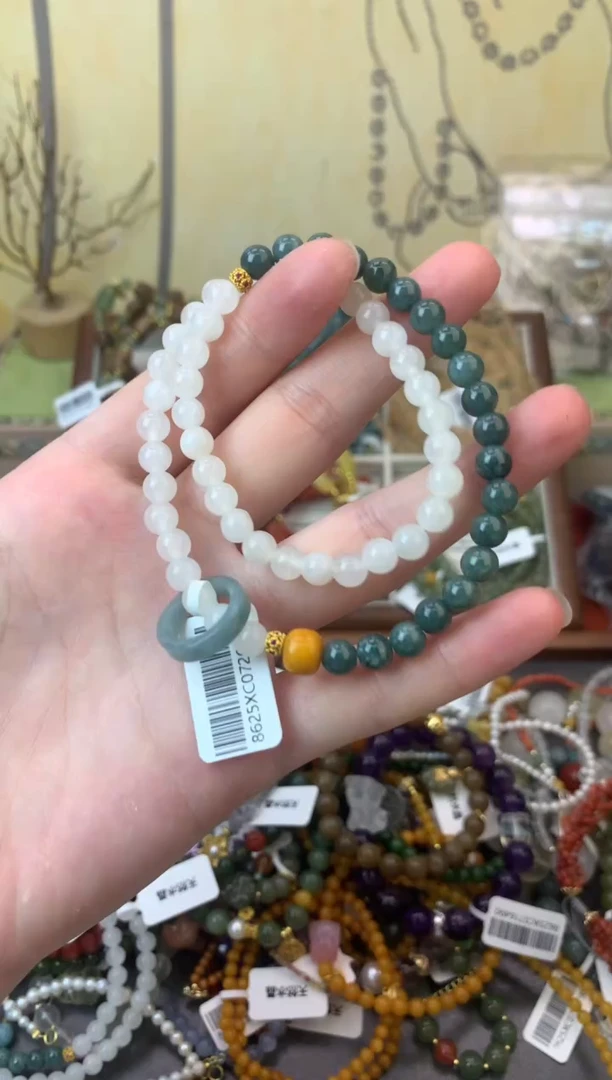 手饰翡翠未镶嵌101