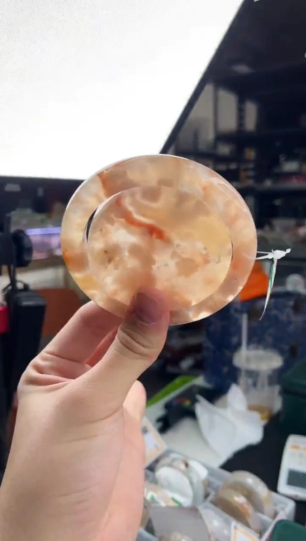 未镶嵌手镯石英质玉六*六圈口（赠品镯心）