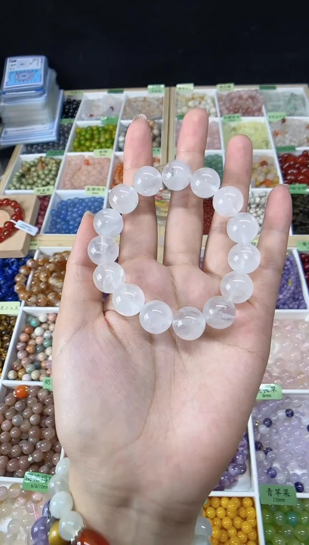 未镶嵌手串水晶漏价！大卡白幽灵