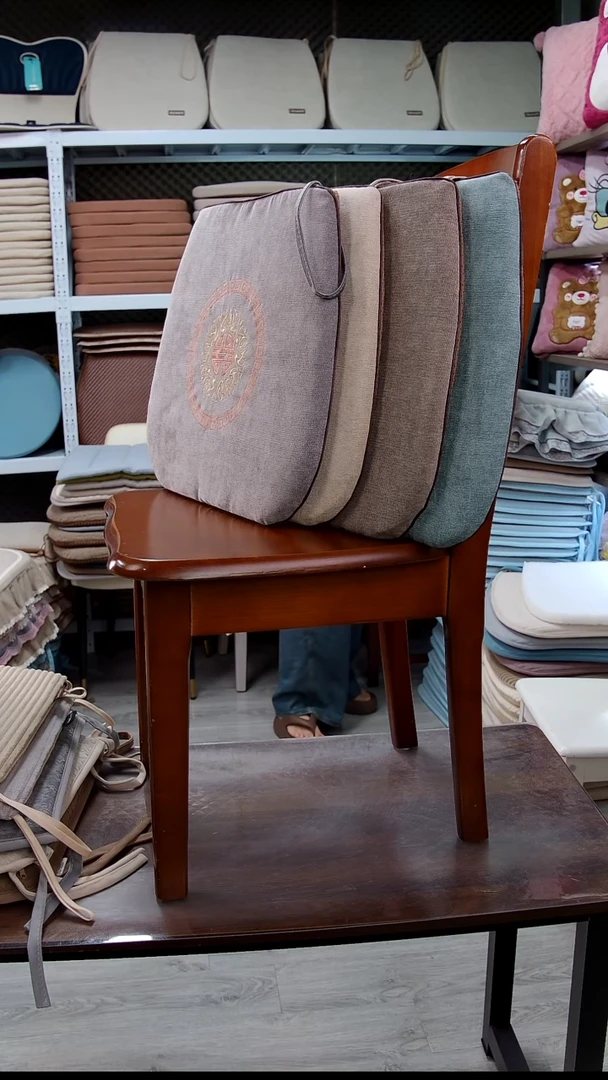 布新中式雪尼尔刺绣：绿色2个+咖色2个+米色2个+灰色2个