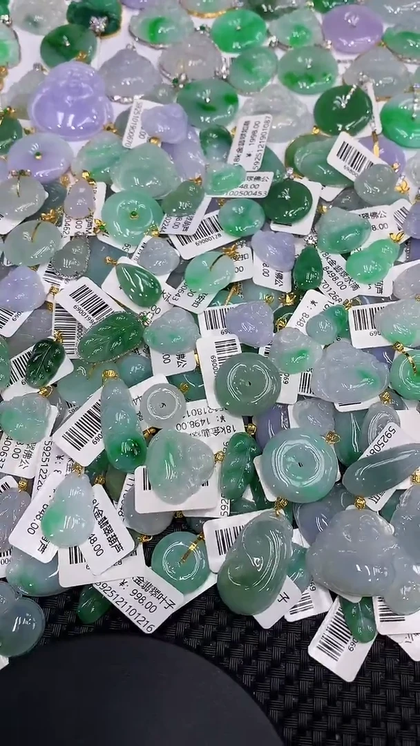 颈饰未镶嵌翡翠a货支持复检百元以上9元证书费自理