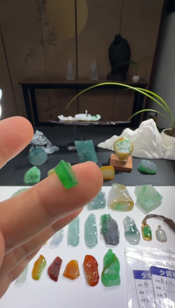 未镶嵌定制翡翠缅甸A货翡翠