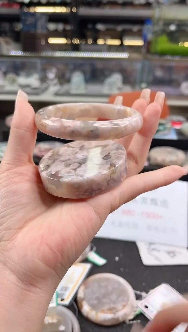 未镶嵌手镯石英质玉64圈口（赠品镯心）1885901