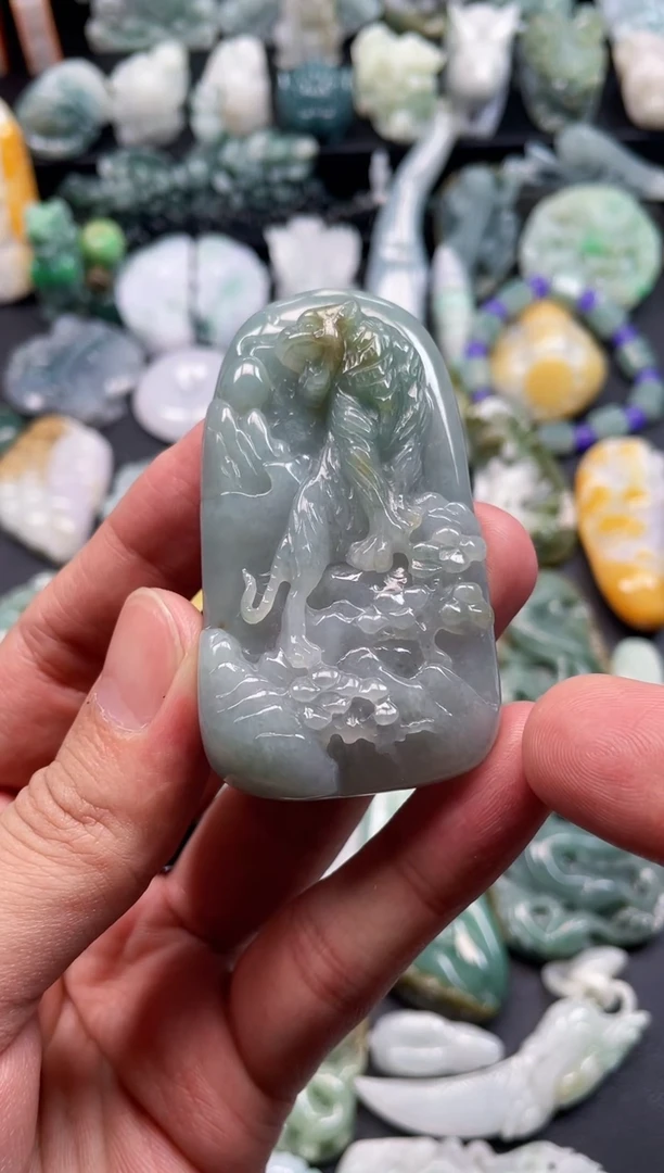 颈饰未镶嵌翡翠27  天然翡翠a货  老虎