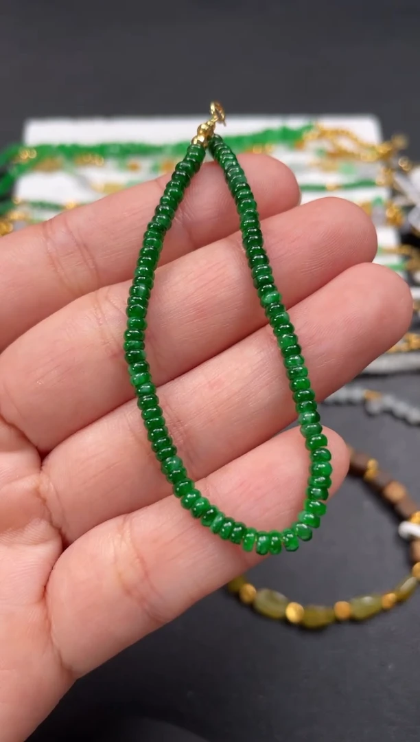18K金镶嵌手链翡翠一条   P264