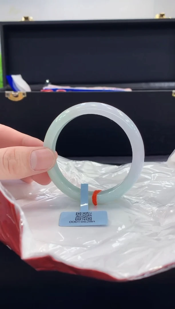 未镶嵌手镯翡翠翡翠手镯