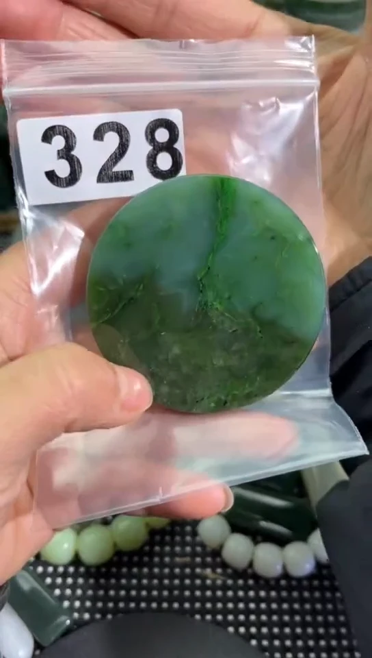 未镶嵌和田玉珠宝半成品镯芯