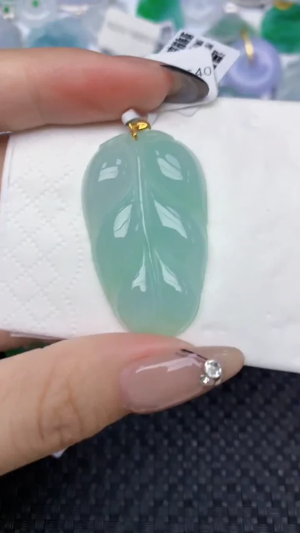 颈饰18K金镶嵌翡翠天然缅甸翡翠a货百元以上9元证书费自理
