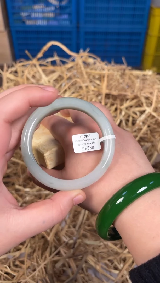 未镶嵌手镯石英质玉C0855