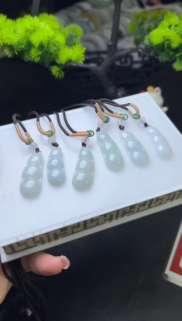 【闪购商品】翡翠挂件未镶嵌W008-40080B多样性发一件