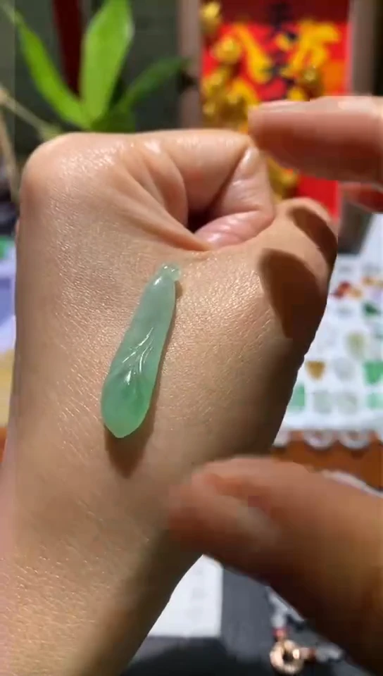 未镶嵌定制翡翠翡翠吊坠~