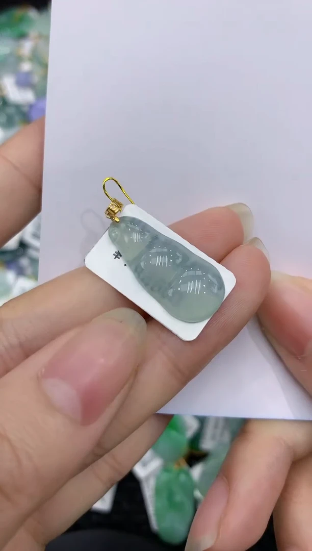 【闪购商品】翡翠颈饰18K金镶嵌8888888888