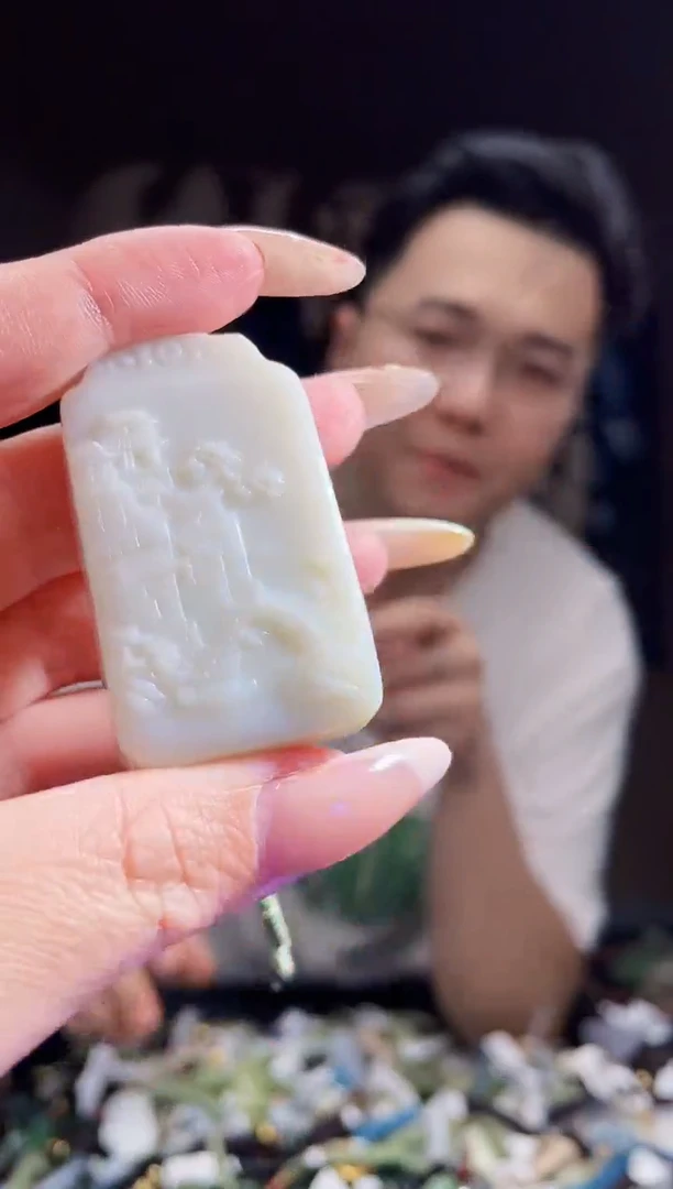 和田玉未镶嵌颈饰拍一发一