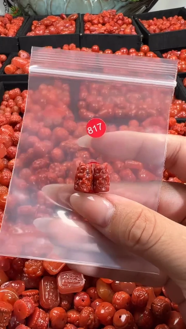 颈饰未镶嵌南红玛瑙1