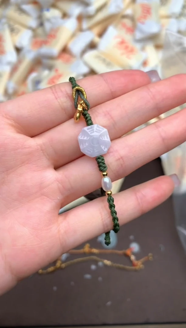 【闪购商品】翡翠手绳未镶嵌 — 30