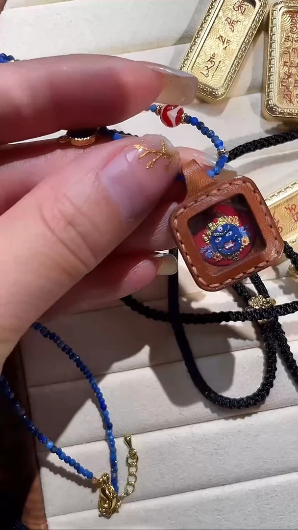 吊坠短款大黑天配青金色链