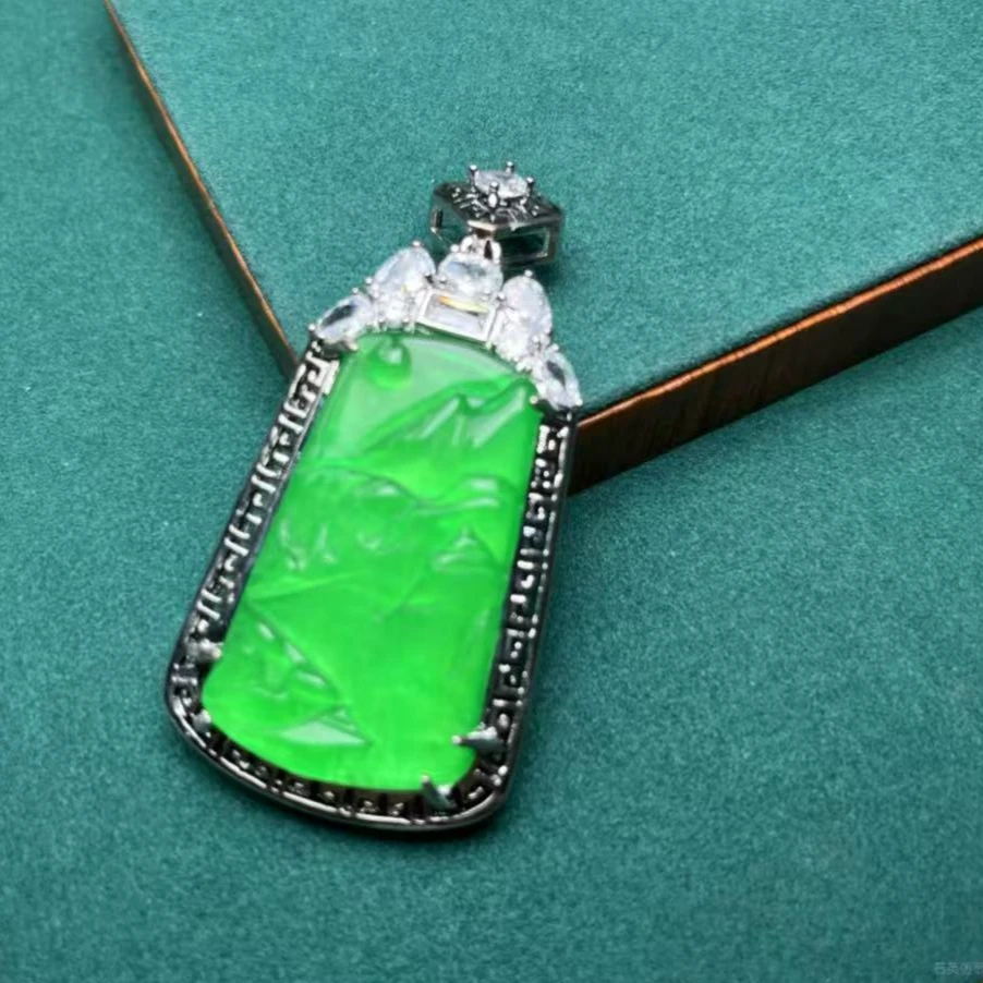 A1146满绿翡翠无事牌吊坠