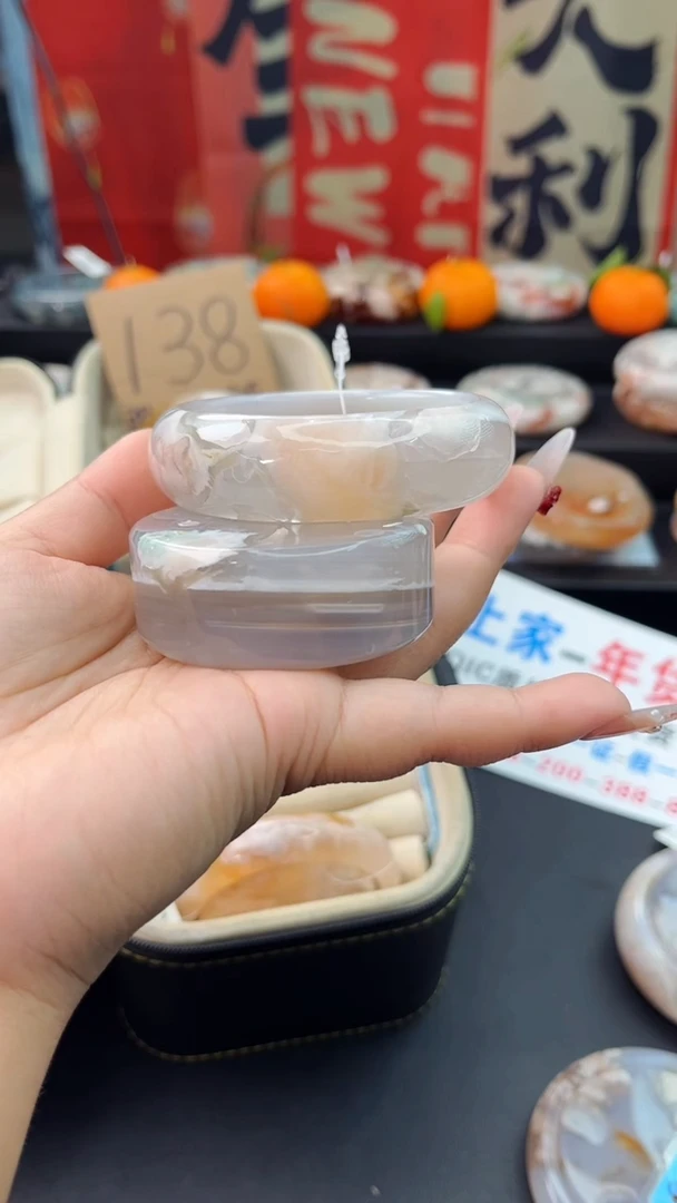 【闪购商品】石英质玉手镯未镶嵌赠送镯心(58圈口)