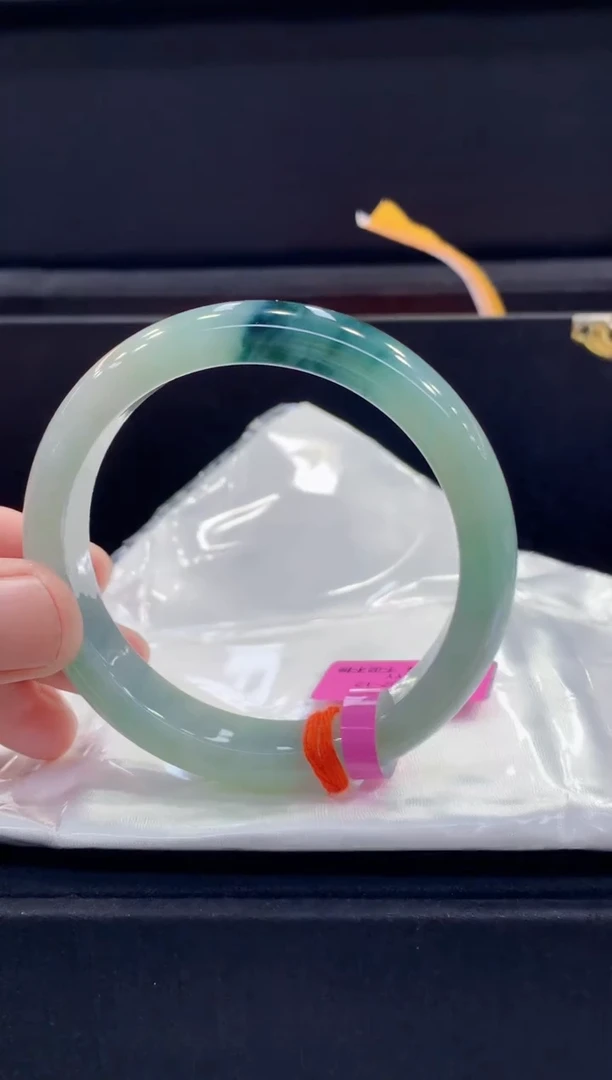 未镶嵌手镯翡翠翡翠手镯