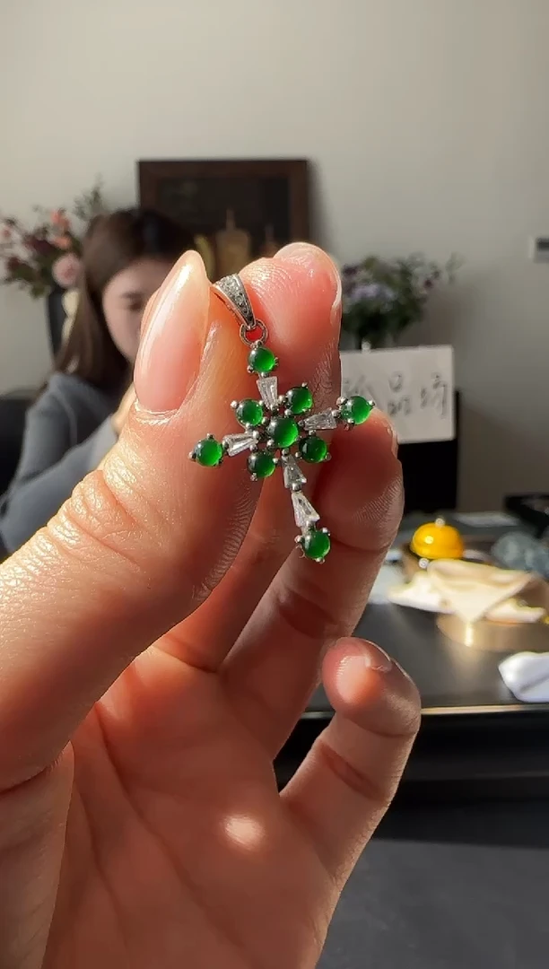 【闪购商品】翡翠吊坠(不含链)银S925镶嵌银镶