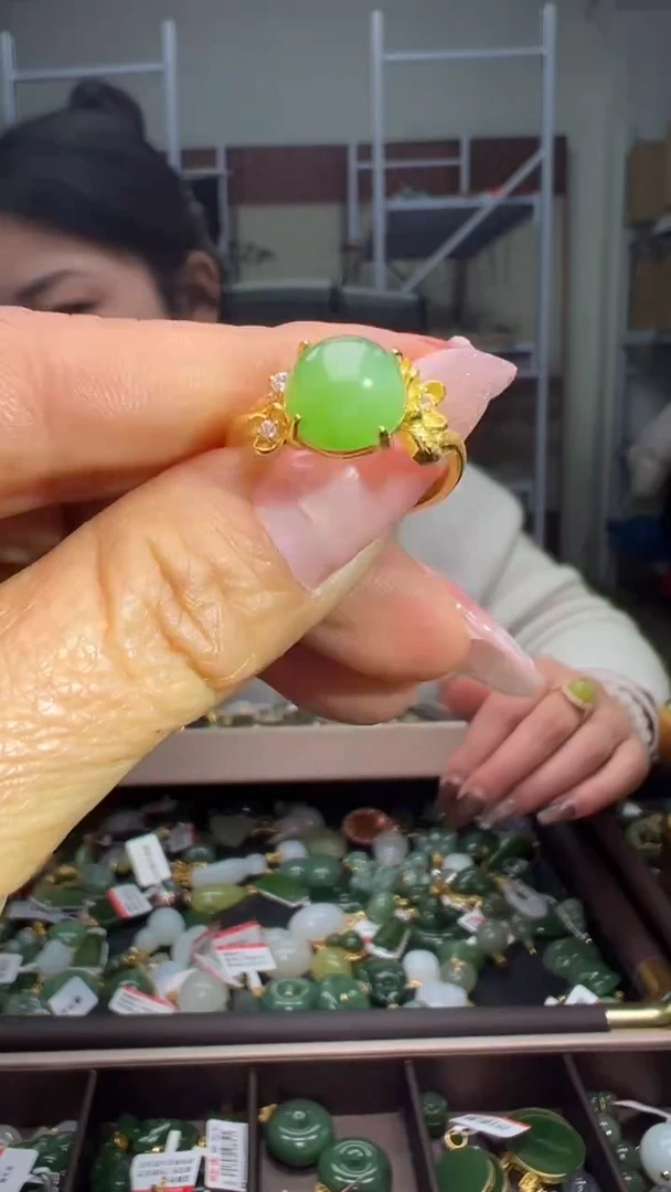 颈饰银S925镶嵌和田玉（多样性发货.发其一)1.02.139