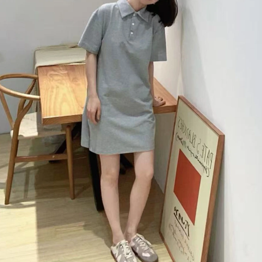 5944休闲简约街头翻领纯色连衣裙