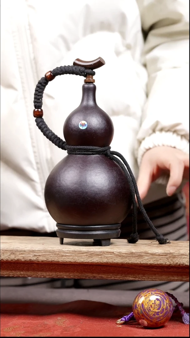 665号纯手工制作天然大漆真葫芦【不包全品介意慎拍】