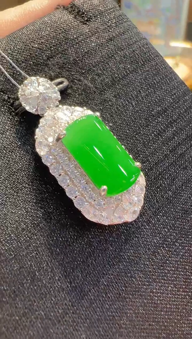 翡翠银S925镶嵌吊坠(不含链)多样性发其一