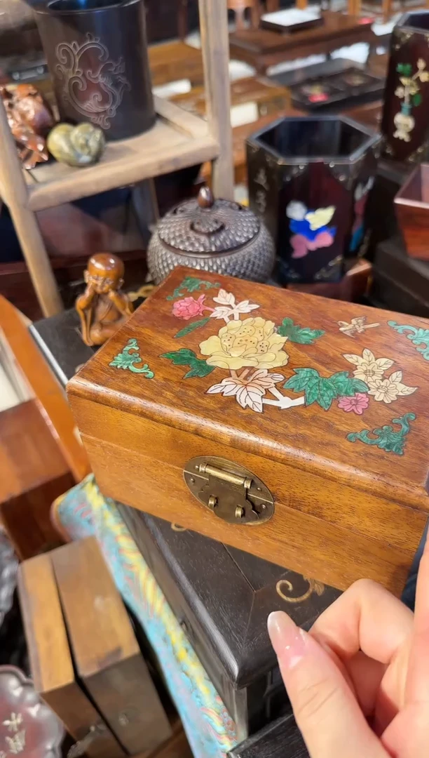 【闪购商品】木木艺牡丹花开黄翻盖盒88.8888