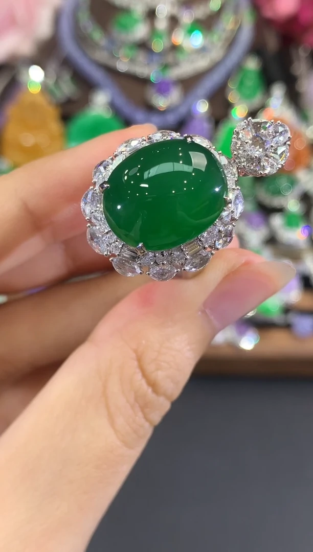 18K金镶嵌戒指翡翠A****aC11