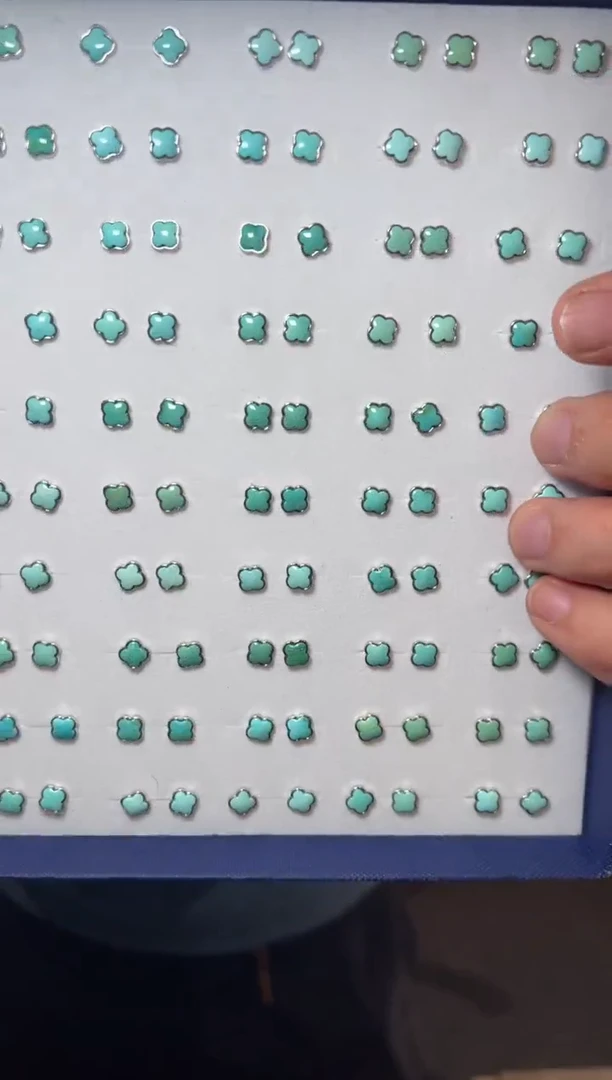 【闪购商品】绿松石耳饰银S925镶嵌约6mm绿松四叶草多样性发一对