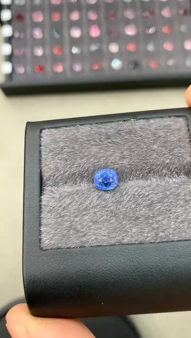 【闪购商品】定制蓝宝石裸石未镶嵌2.27ct 缅甸无烧蓝宝石