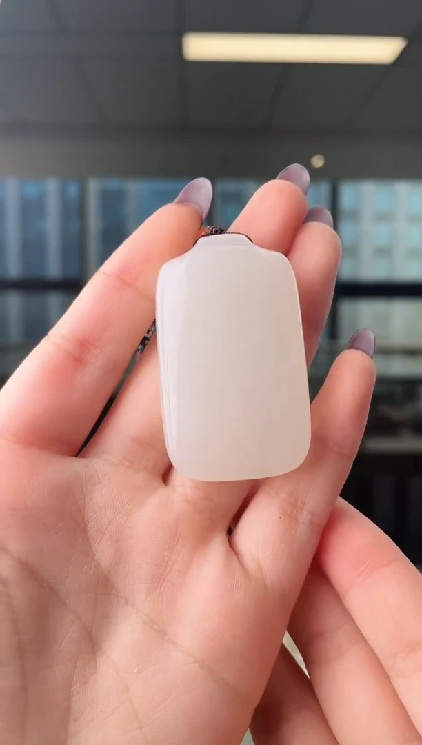 颈饰未镶嵌和田玉无事牌 无