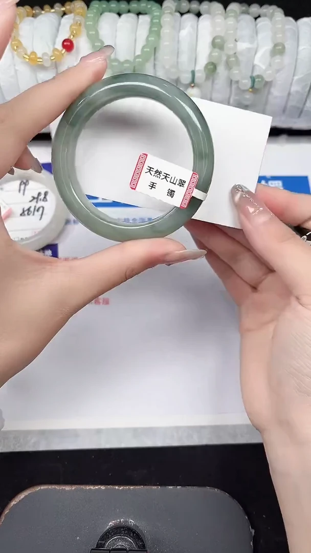 未镶嵌手镯石英质玉100-51/52