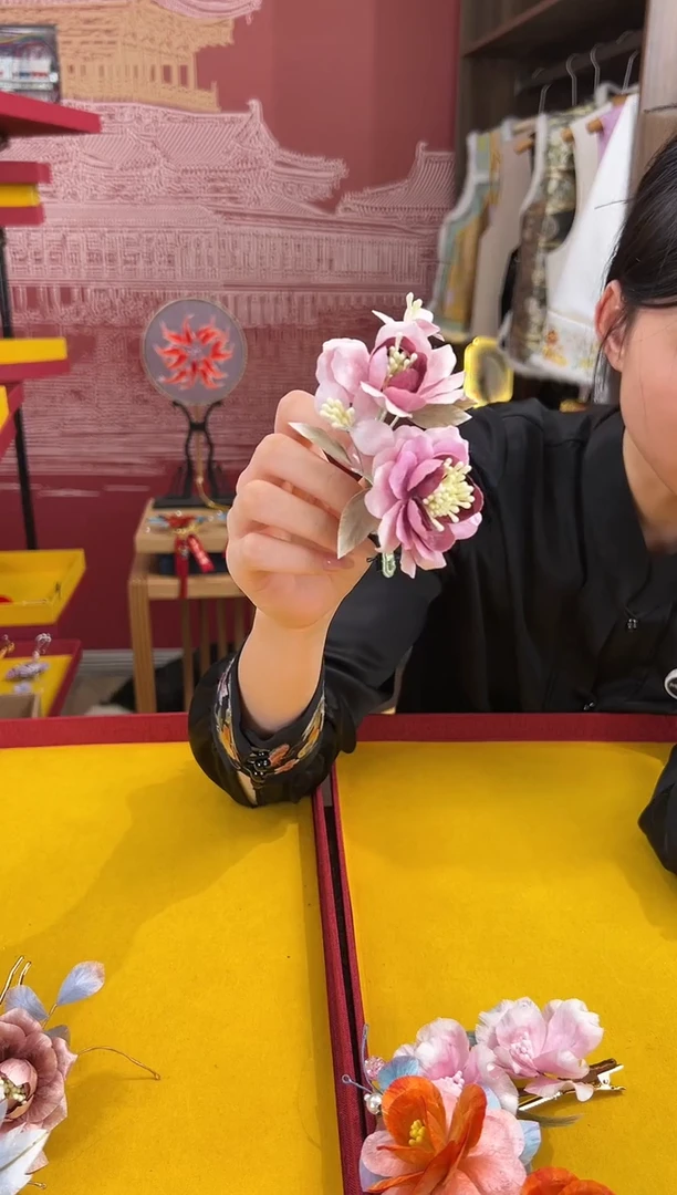 【闪购商品】刺绣非遗绒花（发饰）