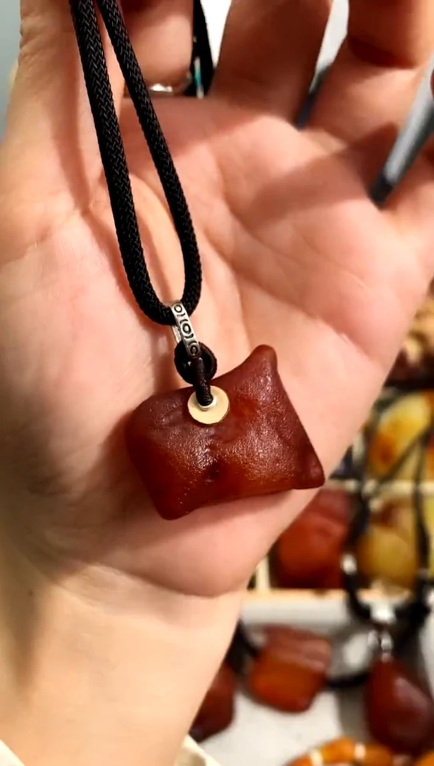 【闪购商品】蜜蜡裸石未镶嵌似玉