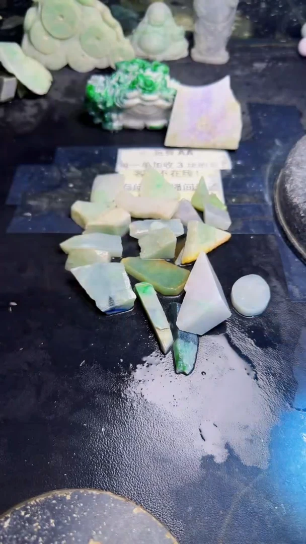未镶嵌挂件翡翠江天然翡翠018
